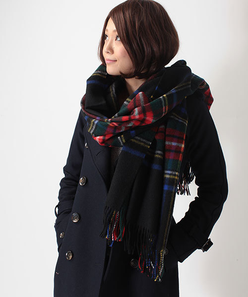 NANO universe（ナノユニバース）の「大判チェックストール（ストール/ショール・レディース・ベージュ/グリーン/ブラック/レッド・FREE）」の2枚目の写真