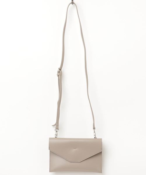 YAHKI(ヤーキ)の「YAHKI(ヤーキ)YH186 ショルダーバッグ(ショルダーバッグ・レディース・ブラック/ベージュ・FREE)」の1枚目の写真