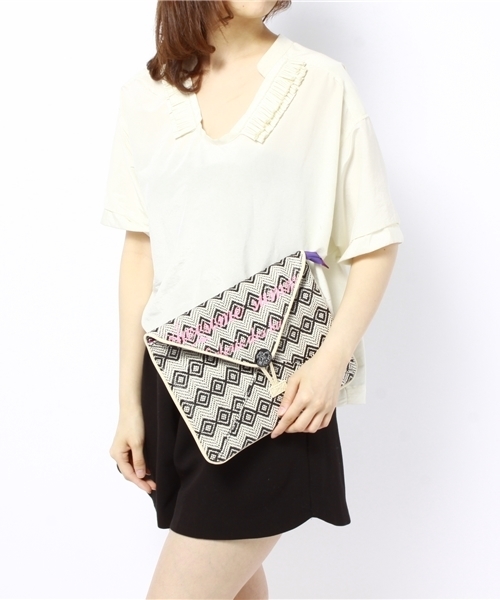 MIDWEST（ミッドウエスト）の「GALERIE  DES  BAINS プリントビーチクラッチバック（クラッチバッグ・レディース・ブラック・FREE）」の5枚目の写真