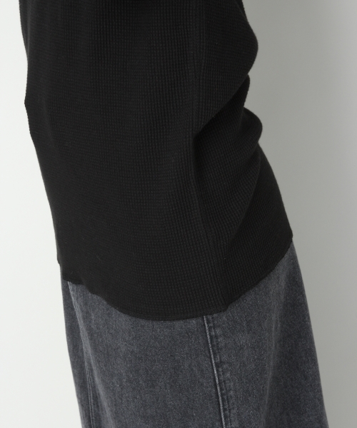 LOWRYS FARM（ローリーズファーム）の「ヘンリーワッフルプルオーバー　 808797（Tシャツ/カットソー・レディース・ブラック/ブラウン/オフホワイト・MEDIUM/LARGE）」の11枚目の写真