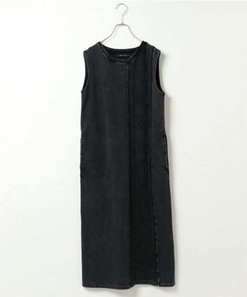 VENCEEXCHANGE（ヴァンスエクスチェンジ）の「ピグメントケーブルニットワンピース（ワンピース・レディース・オフホワイト/ブラック/ブルー・M）」の2枚目の写真