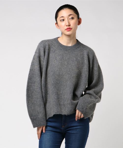 Unfil アンフィル の Unfil キャメル クルーネックニット Women ニット セーター Wear