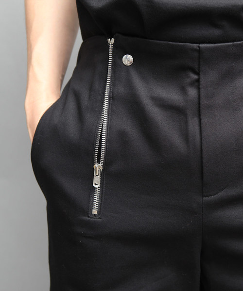 ato（アトウ）の「COTTON CHINOCLOTH DOUBLE ZIP PANTS（チノパンツ・メンズ・ブラック・44/46）」の6枚目の写真