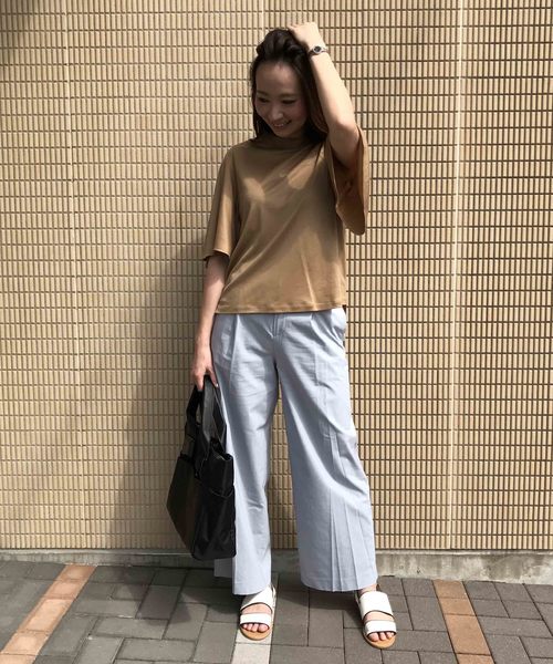 A/C DESIGN BY ALPHA CUBIC（エーシーデザインバイアルファキュービック）の「【WEB&一部店舗限定】モックネックフレアスリーブプルオーバー（Tシャツ/カットソー・レディース・サックスブルー/ブラック/ベージュ・M size/L size）」の8枚目の写真