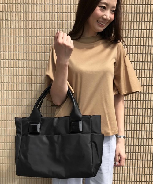 A/C DESIGN BY ALPHA CUBIC（エーシーデザインバイアルファキュービック）の「【WEB&一部店舗限定】モックネックフレアスリーブプルオーバー（Tシャツ/カットソー・レディース・サックスブルー/ブラック/ベージュ・M size/L size）」の9枚目の写真