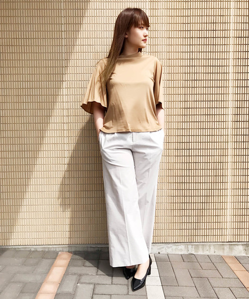 A/C DESIGN BY ALPHA CUBIC（エーシーデザインバイアルファキュービック）の「【WEB&一部店舗限定】モックネックフレアスリーブプルオーバー（Tシャツ/カットソー・レディース・サックスブルー/ブラック/ベージュ・M size/L size）」の12枚目の写真