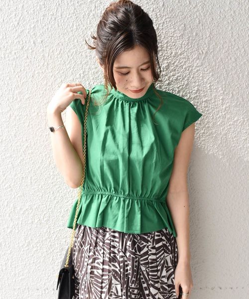 Khaju(カージュ)の「Khaju:バックボタンハイネックブラウス◇(シャツ/ブラウス・レディース・ベージュ/グリーン・ONE SIZE)」の21枚目の写真