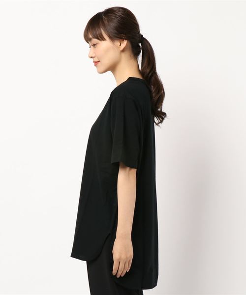 VERMEIL par iena(ヴェルメイユパーイエナ)の「裾 ラウンド Tシャツ◆(Tシャツ/カットソー・レディース・ブラック/ブラウン・FREE)」の3枚目の写真