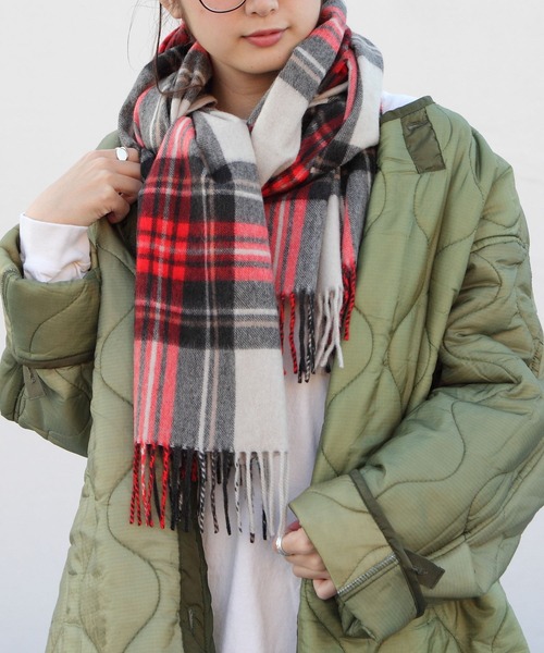 Scottish Tradition（スコティッシュ トラディション）の「SCOTTISH TRADITION / スコテッシュトラディション ストール STOLE（マフラー・レディース・グレー/サンドベージュ/ブルー系その他/ネイビー/チャコールグレー/レッド・FREE）」の6枚目の写真