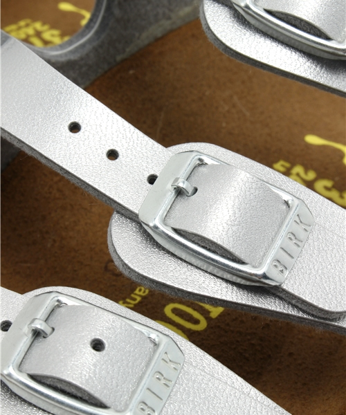 BIRKENSTOCK(ビルケンシュトック)の「※再入荷※■ZOZO限定■【メタリック】FLORIDA BF Silver(WOMEN)(サンダル・レディース・シルバー・38/36/35/37/39)」の3枚目の写真