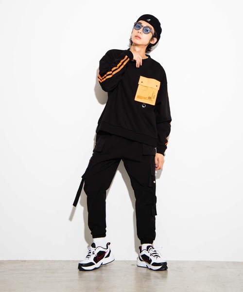 WEGO(ウィゴー)の「WEGO/カラーポケットロゴラインプルオーバースウェット(スウェット・メンズ・ホワイト/ブラック・MEDIUM/LARGE)」の9枚目の写真