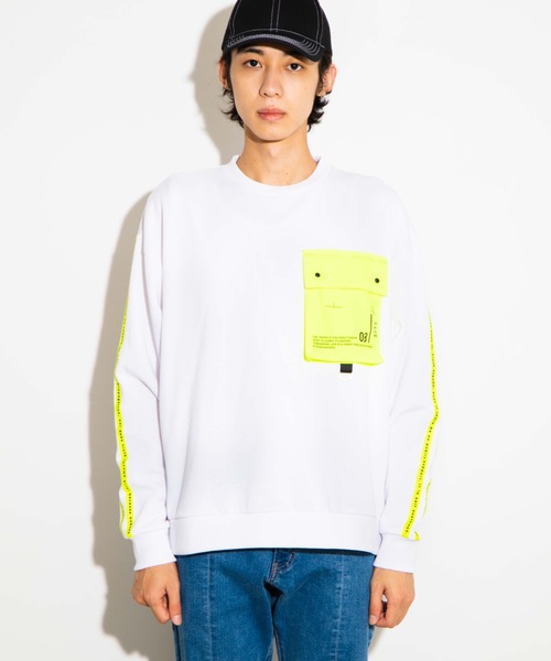 WEGO(ウィゴー)の「WEGO/カラーポケットロゴラインプルオーバースウェット(スウェット・メンズ・ホワイト/ブラック・MEDIUM/LARGE)」の7枚目の写真