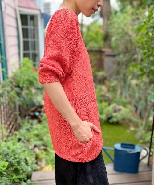 AVIE（アビィ）の「ジグザグルルーズプルオーバーニット（ニット/セーター・レディース・ベビーピンク/オレンジ・2）」の12枚目の写真