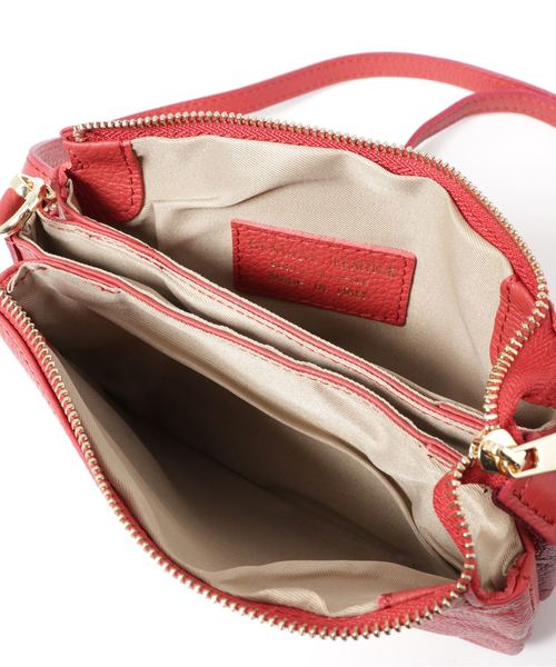GUSCIO(グッシオ)の「【グッシオ メイドインイタリー】 イタリア製3ボディショルダーバッグ(ショルダーバッグ・レディース・レッド/シルバー/ブラック/ブルー/ブラウン系その他・FREE)」の11枚目の写真
