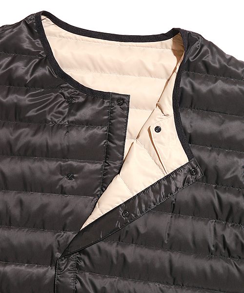 And A（アンドエー）の「ノーカラーライトダウンジャケット（ダウンジャケット/コート・メンズ・ホワイト/ブラック・40/42/44）」の8枚目の写真