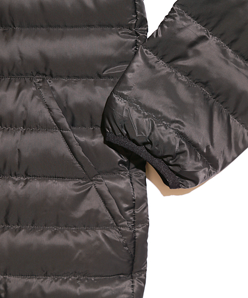 And A（アンドエー）の「ノーカラーライトダウンジャケット（ダウンジャケット/コート・メンズ・ホワイト/ブラック・40/42/44）」の4枚目の写真