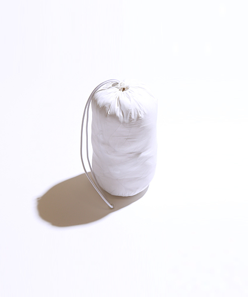 And A（アンドエー）の「ノーカラーライトダウンジャケット（ダウンジャケット/コート・メンズ・ホワイト/ブラック・40/42/44）」の7枚目の写真