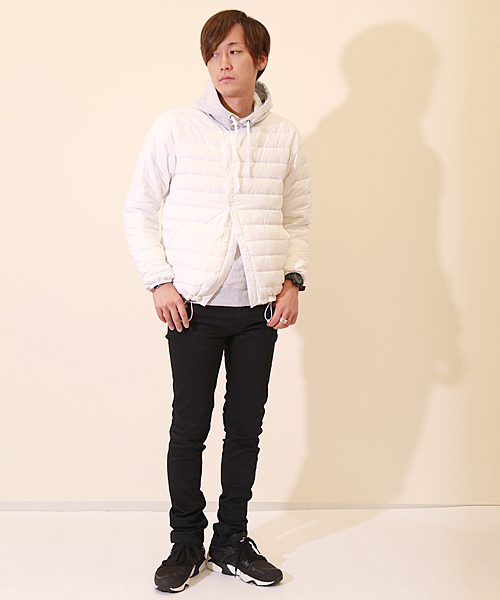 And A（アンドエー）の「ノーカラーライトダウンジャケット（ダウンジャケット/コート・メンズ・ホワイト/ブラック・40/42/44）」の14枚目の写真