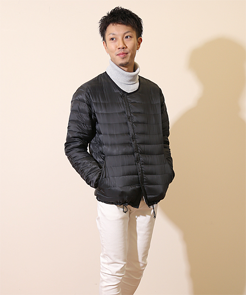 And A（アンドエー）の「ノーカラーライトダウンジャケット（ダウンジャケット/コート・メンズ・ホワイト/ブラック・40/42/44）」の11枚目の写真