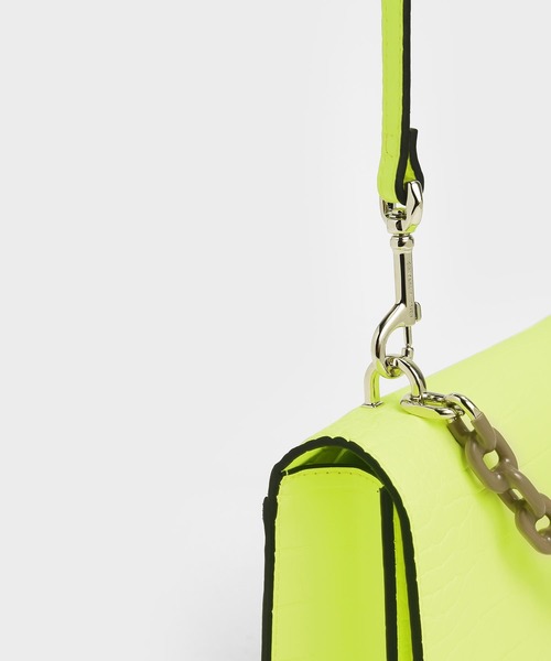 CHARLES & KEITH(チャールズ & キース)の「チェーン トップハンドルバッグ / Chain Top Handle Bag(ハンドバッグ・レディース・ブラック/イエロー系その他/ライトピンク/ブルー系その他2/グレー・S)」の18枚目の写真