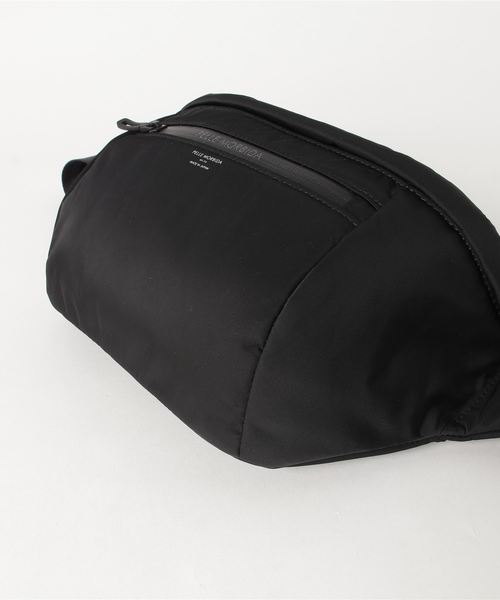 PELLE MORBIDA(ペッレモルビダ)の「PELLE MORBIDA / ウェストバッグ(ボディバッグ/ウエストポーチ・メンズ・チャコールグレー/ブラック/ネイビー・FREE)」の5枚目の写真