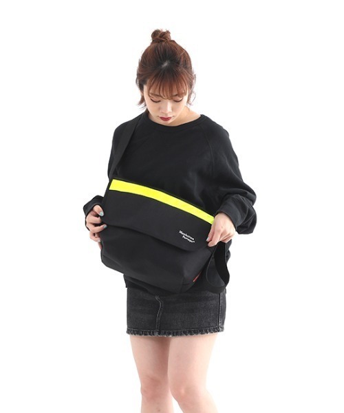 Manhattan Portage（マンハッタンポーテージ）の「Vintage Messenger Bag JR Reflection 2020（メッセンジャーバッグ）」 WEAR