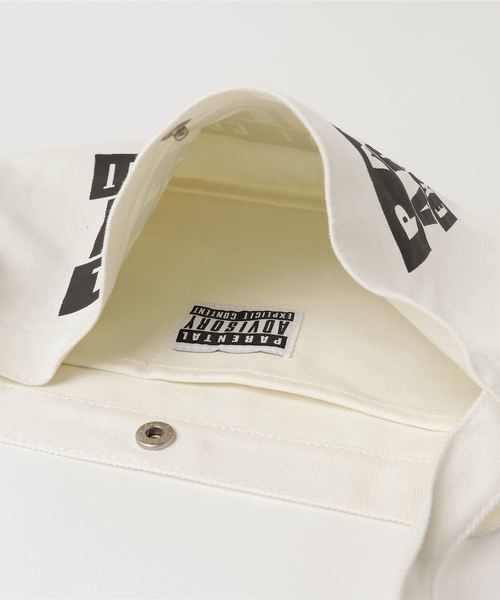 PARKS TOKYO SELECT（パークストウキョウセレクト）の「【PARENTAL ADVISORY】キャンバスサコッシュ（ショルダーバッグ・メンズ・オフホワイト/ブラック・FREE）」の5枚目の写真