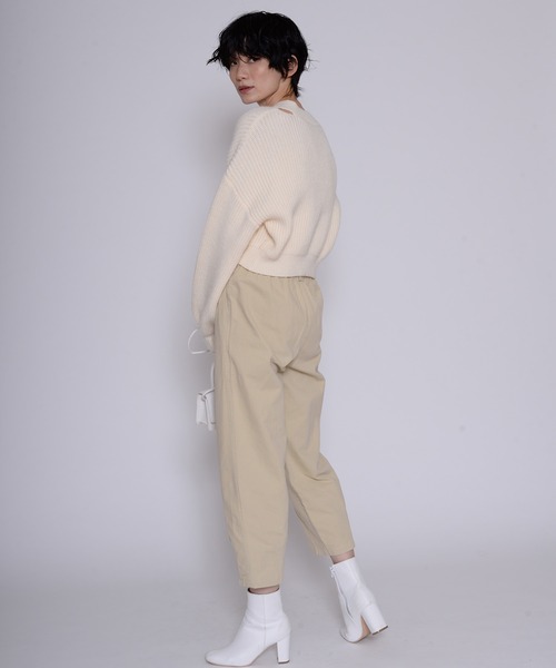 ECRIRE（エクリール）の「マムフィットデニム（デニムパンツ・レディース・アイボリー/ブラック・フリー）」の9枚目の写真