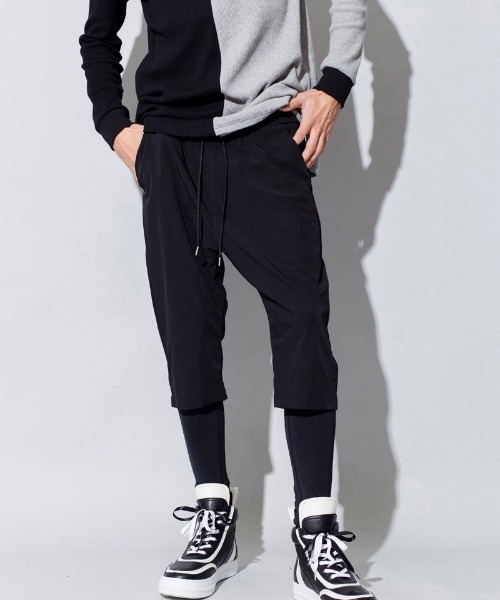 NO ID.(ノーアイディ)の「mp8670-ストレッチレイヤードサルエルクロップドPT パンツ(その他パンツ・メンズ・ブラック/ブラック系その他・1/2/3)」の17枚目の写真