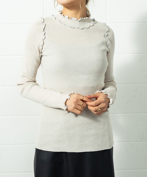 mystic（ミスティック）の「シャイニーパイピングリブニット（ニット/セーター・レディース・ブラック/ベージュ/オフホワイト/ピンク/ブルー・FREE）」の10枚目の写真