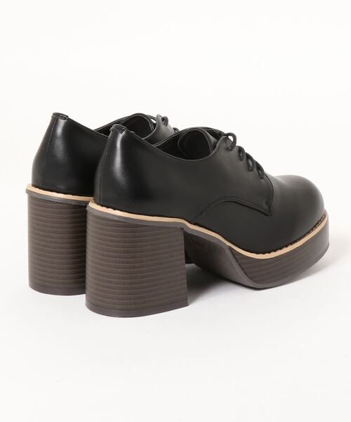 Shoes in Closet（シューズインクローゼット）の「厚底チャンキー