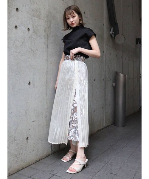 MURUA(ムルーア)の「ボンディングフレンチスリーブトップス(Tシャツ/カットソー・レディース・ブラック/モカ/ホワイト/ライトブルー・FREE)」の8枚目の写真