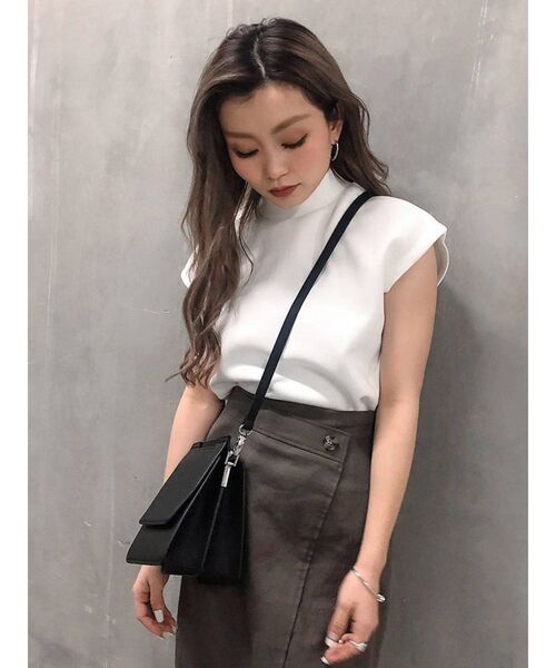 MURUA(ムルーア)の「ボンディングフレンチスリーブトップス(Tシャツ/カットソー・レディース・ブラック/モカ/ホワイト/ライトブルー・FREE)」の20枚目の写真