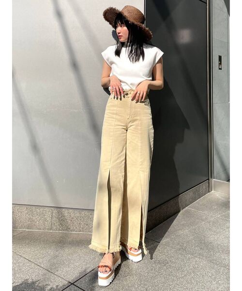 MURUA(ムルーア)の「ボンディングフレンチスリーブトップス(Tシャツ/カットソー・レディース・ブラック/モカ/ホワイト/ライトブルー・FREE)」の21枚目の写真