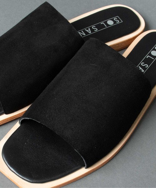 SOL SANA（ソルサナ）の「【 SOLSANA / ソルサナ】 Madonna Slide Flat Sandals /マドンナ スライド フラット サンダル（サンダル・レディース・ブラック/ブラウン・38/36/37）」の2枚目の写真