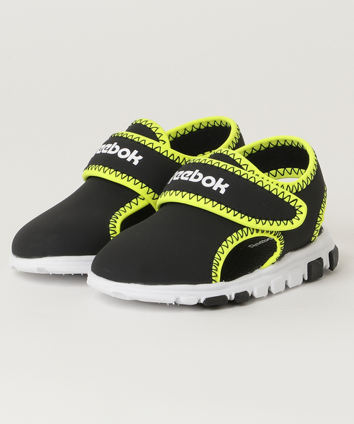 Reebok(リーボック)の「ウェーブ グライダー III サンダル / Wave Glider III Sandals(サンダル・キッズ・ブラック×イエロー/ネイビー・130/150/160/120/140)」の4枚目の写真
