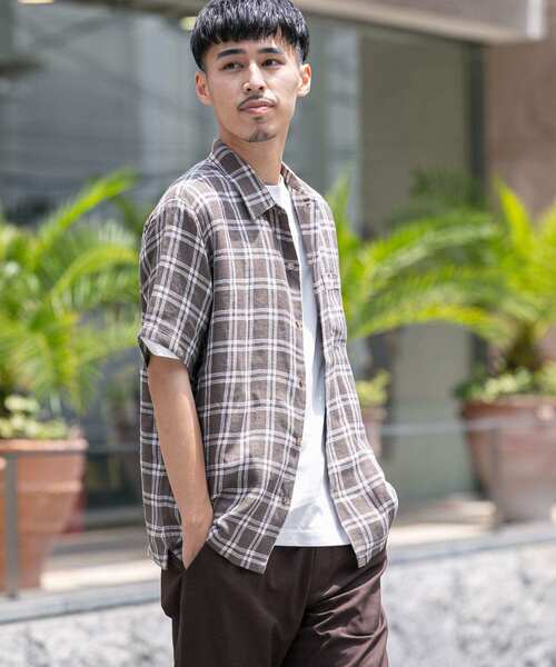 URBAN RESEARCH DOORS（アーバンリサーチドアーズ）の「リネンショートスリーブボックスシャツ（シャツ/ブラウス・メンズ・ライトベージュ/オリーブ/チェック/ブラック・40/38）」の6枚目の写真