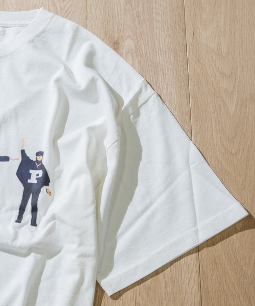 JOHN'S CLOSET（ジョンズクローゼット）の「【12】〔THE BEATLES/ザ・ビートルズ〕BEATLES HELPオーバーサイズTシャツ（Tシャツ/カットソー・メンズ・オフホワイト/チャコール・MEDIUM/LARGE）」の3枚目の写真