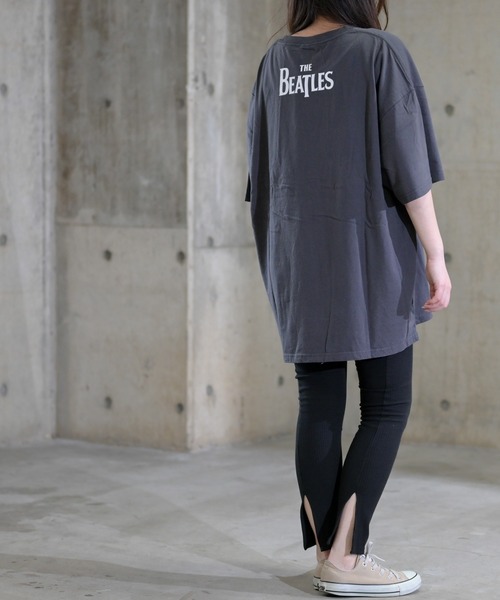 JOHN'S CLOSET（ジョンズクローゼット）の「【12】〔THE BEATLES/ザ・ビートルズ〕BEATLES HELPオーバーサイズTシャツ（Tシャツ/カットソー・メンズ・オフホワイト/チャコール・MEDIUM/LARGE）」の10枚目の写真