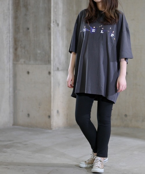 JOHN'S CLOSET（ジョンズクローゼット）の「【12】〔THE BEATLES/ザ・ビートルズ〕BEATLES HELPオーバーサイズTシャツ（Tシャツ/カットソー・メンズ・オフホワイト/チャコール・MEDIUM/LARGE）」の8枚目の写真