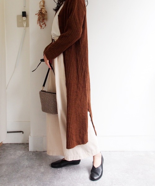 cava cava（サヴァサヴァ）の「柔らかスリッポン　/ cava cava (サヴァサヴァ)（スリッポン・レディース・ブラック/グレー・22.5cm/23.5cm/23.0cm/24.0cm/24.5cm）」の4枚目の写真