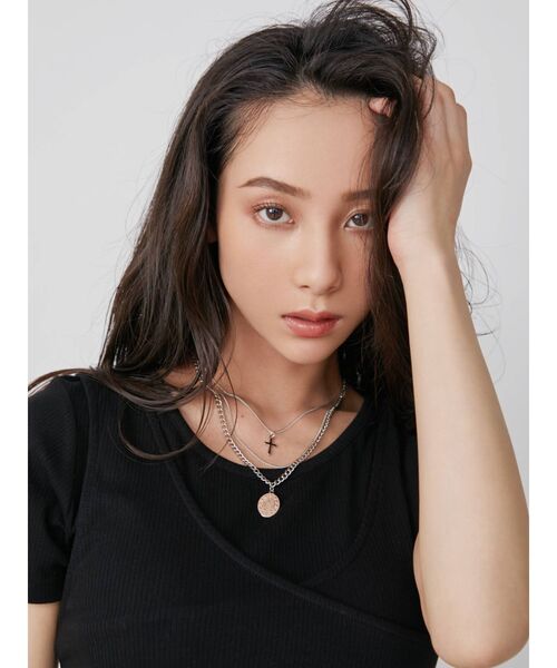 EVRIS（エヴリス）の「MARIA TRIPLE CHAIN ネックレス（ネックレス・レディース・シルバー/ゴールド・FREE）」の3枚目の写真