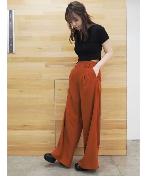 EVRIS（エヴリス）の「ジョーゼットワイドパンツ（その他パンツ・レディース・ブラック/オレンジ/アイボリー・SMALL/MEDIUM）」の4枚目の写真