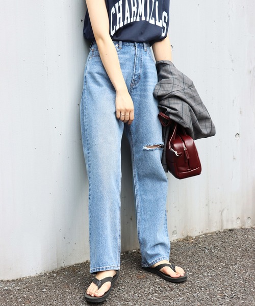 SLOBE IENA（スローブイエナ）の「LE DENIM ダメージパンツ【洗濯機使用可能】◆（デニムパンツ・レディース・グレー系その他/サックスブルー・36/38/40）」の2枚目の写真