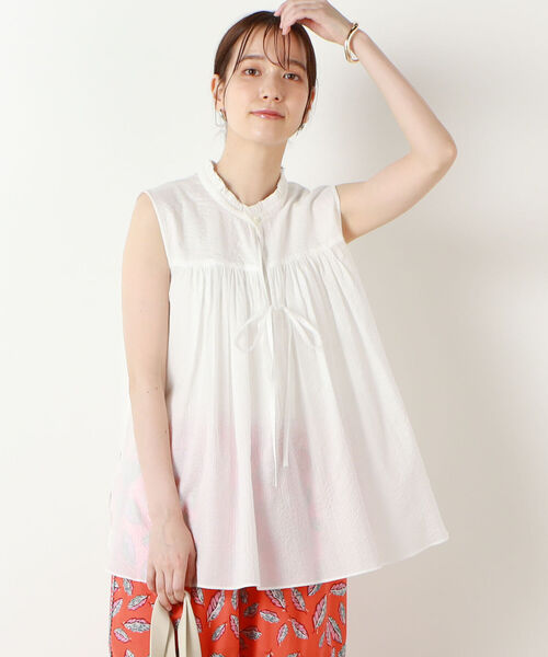 Rie Miller（リエミラー）の「ミラクルウェーブスタンドフリル2WAYブラウス（シャツ/ブラウス・レディース・レッド/オフホワイト/グリーン・38）」の2枚目の写真