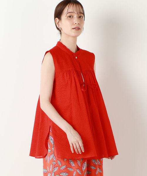 Rie Miller（リエミラー）の「ミラクルウェーブスタンドフリル2WAYブラウス（シャツ/ブラウス・レディース・レッド/オフホワイト/グリーン・38）」の4枚目の写真