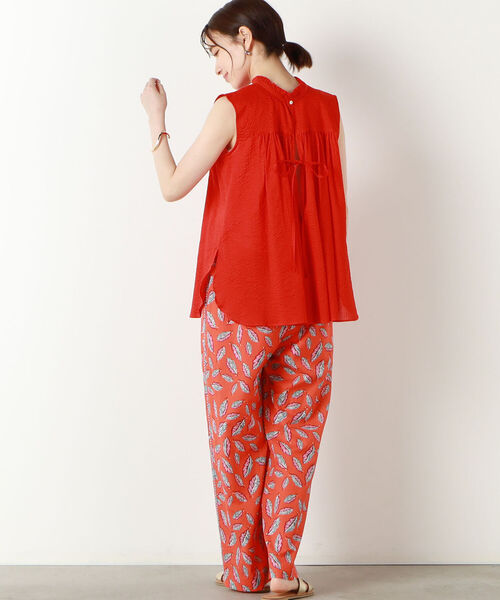 Rie Miller（リエミラー）の「ミラクルウェーブスタンドフリル2WAYブラウス（シャツ/ブラウス・レディース・レッド/オフホワイト/グリーン・38）」の19枚目の写真