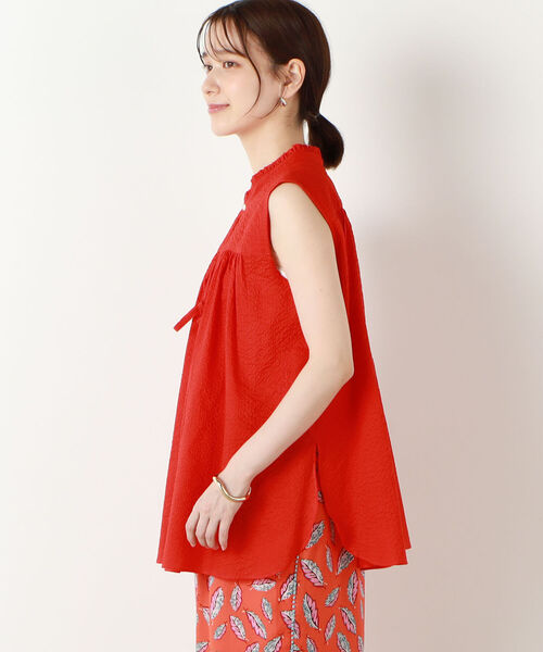 Rie Miller（リエミラー）の「ミラクルウェーブスタンドフリル2WAYブラウス（シャツ/ブラウス・レディース・レッド/オフホワイト/グリーン・38）」の10枚目の写真