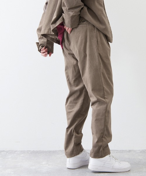 Kappa(カッパ)の「kappa / カッパ 別注 コーデュロイジップブルゾンセットアップ ( オーバーサイズ ダブルポケット ジップアップブルゾン + タックワイドイージーテーパードパンツ )(セットアップ・メンズ・グレイッシュベージュ/ブルーグレー/ブラウン/ダークネイビー/ブラック/アイボリー・M/L)」の17枚目の写真