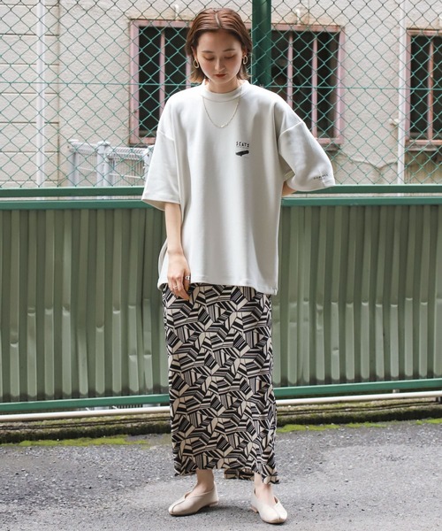 Mark Gonzales（マーク・ゴンザレス）の「『別注』Mark Gonzales × SOP　マークゴンザレスTシャツ(5分袖)（Tシャツ/カットソー・メンズ・ホワイト/チャコールグレー/ベージュ/オフホワイト/ダークグレー/ライトベージュ/パープル/パープル系その他・MEDIUM/LARGE）」の22枚目の写真